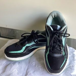 Ryka Agility Women's Athletic Black Size 8